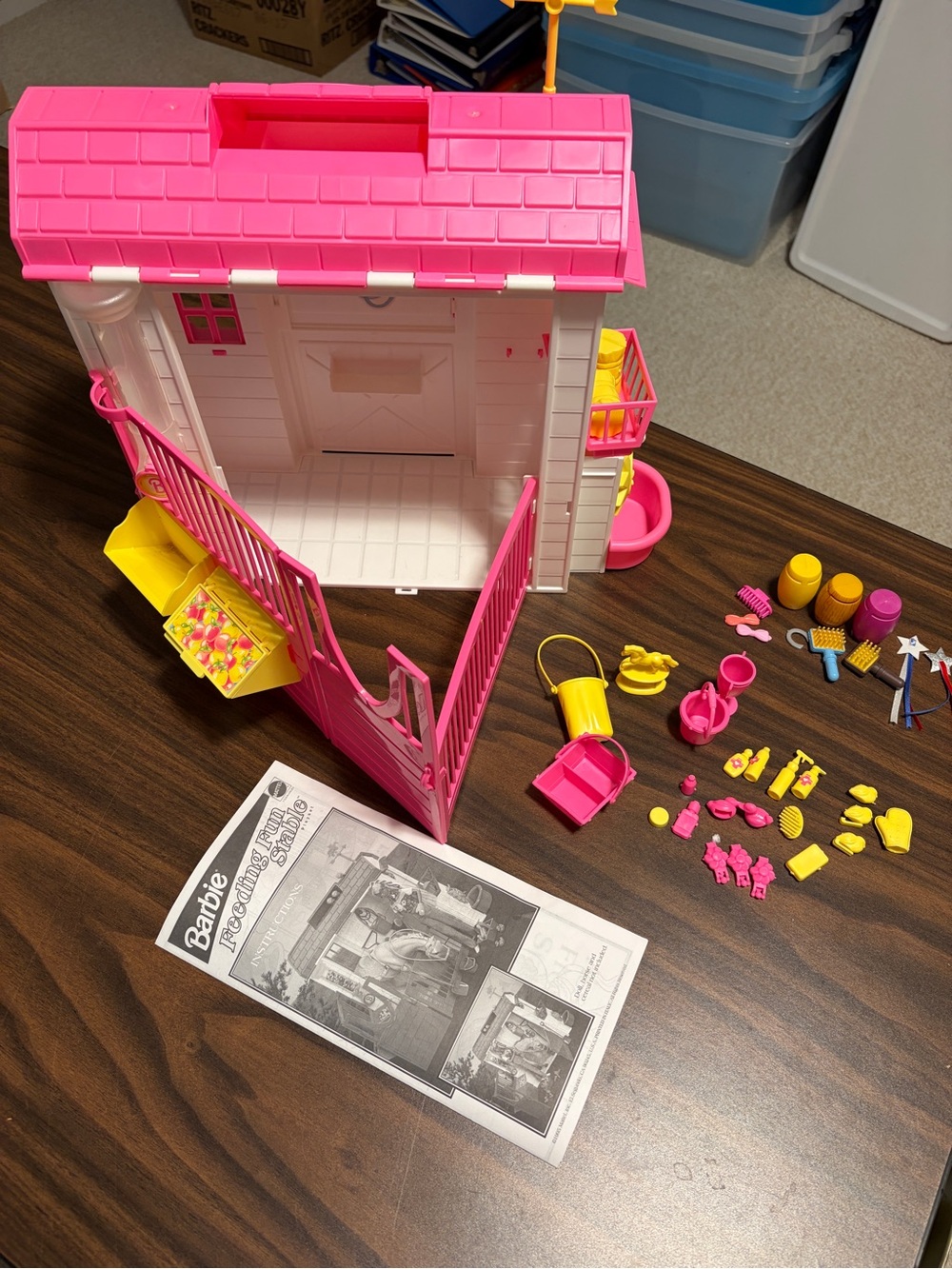 Barbie vintage feeding fun stable playset with Accessories and extras